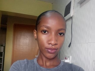 Erootiline videovestlus Angydoll