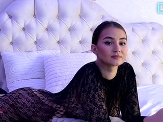 Erootiline videovestlus AniaKarenina