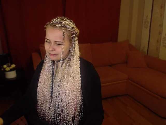 Ringhäälingupildid Anika-fox