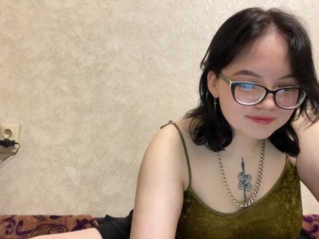 Ringhäälingupildid Anime-girl