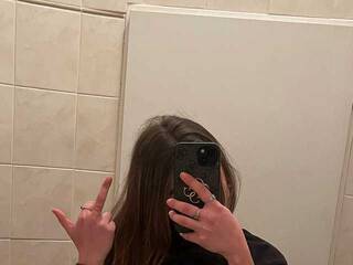 Erootiline videovestlus anirie_findom