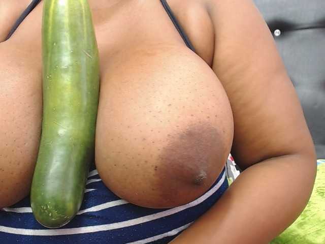 Fotod antonelax #ass #pussy #lush #domi #squirt #fetish #anal deep cucumber #tokenkeno