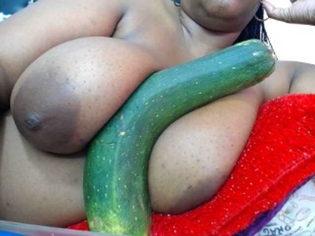 Fotod antonelax #ass #pussy #lush #domi #squirt #fetish #anal deep cucumber #tokenkeno