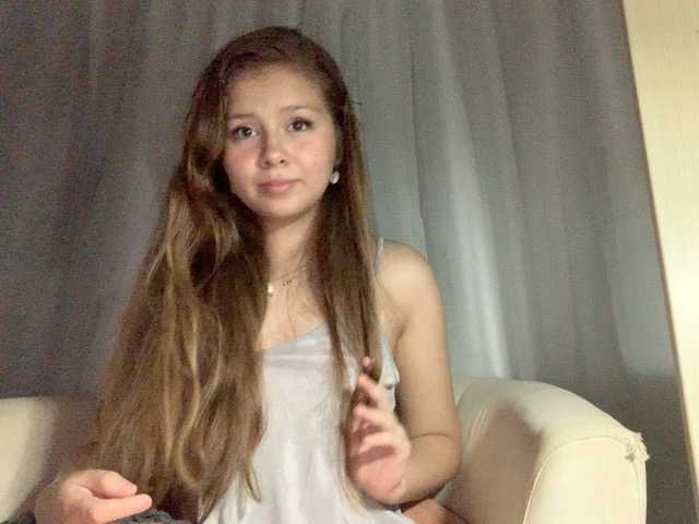 Ringhäälingupildid Anya-Red