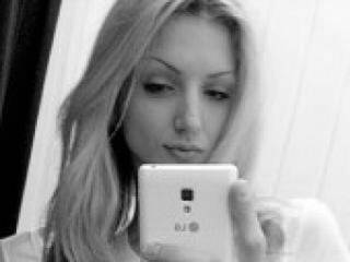 Erootiline videovestlus anyakisssa