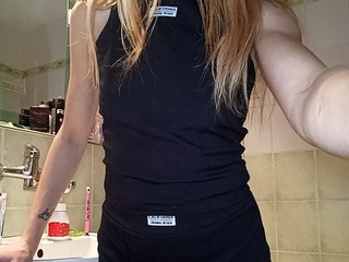 Erootiline videovestlus AnyaSweet