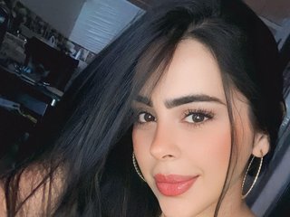 Erootiline videovestlus Aria-Scott