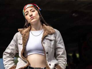 Erootiline videovestlus ariablakee1