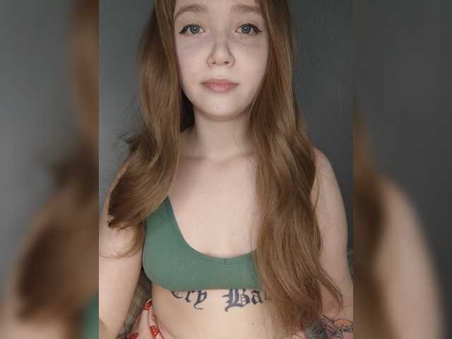 Fotod Baby-baby_ Hi my name is Alice I'm 22 I love lovens a lot of 2 tokensyour nickname on my body 222my instagram hellokitty6zloevaluation of your member 50 tokens