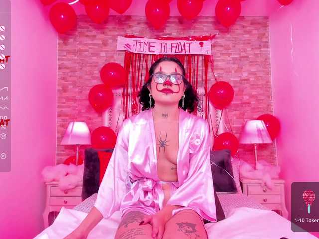 Ringhäälingupildid ArielMoore