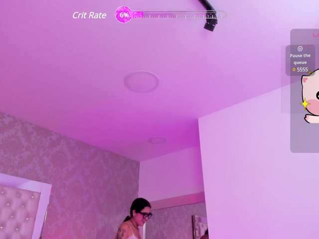 Ringhäälingupildid ArielMoore