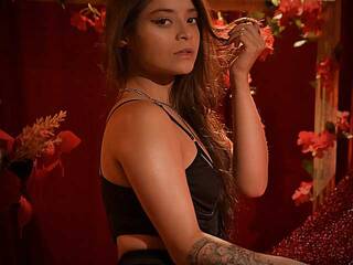 Erootiline videovestlus AryaLovejoy