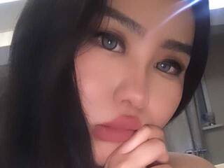 Erootiline videovestlus asayaa