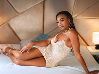 Erootiline videovestlus Asha-Kamara