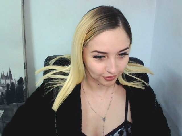 Ringhäälingupildid Ashleey