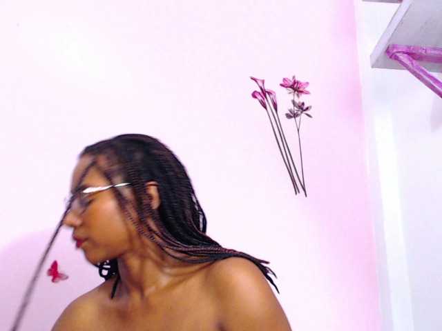 Fotod ashleykrystel hello, give me pleasure as you want and enjoy together, #squirt #ebony #lovense