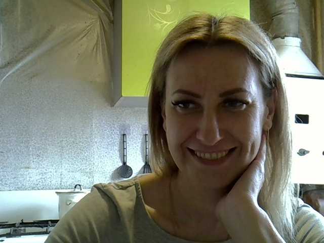 Ringhäälingupildid AshleyLight