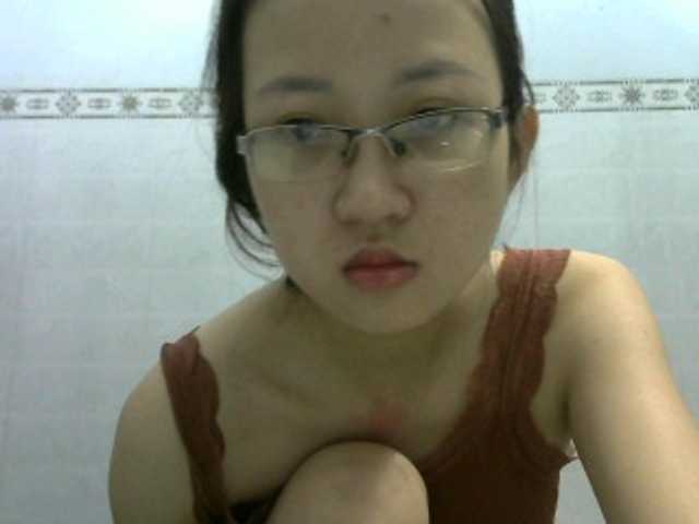 Ringhäälingupildid AsianCandy