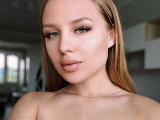 Erootiline videovestlus Astii