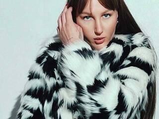 Erootiline videovestlus AtanaWillis