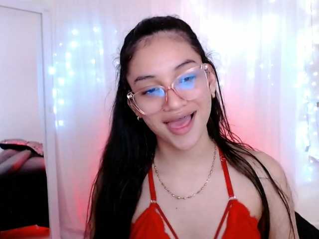 Fotod Aurora-walker Hii guys , Be welcome. want to play with me?❤ Goal = Show tits and oil ❤