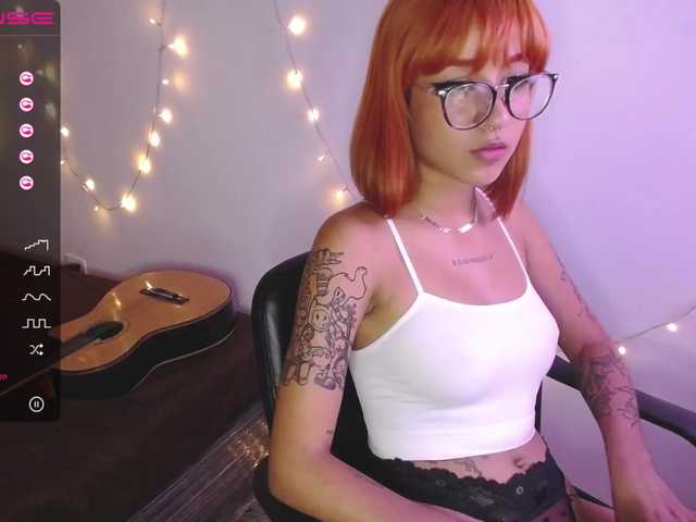 Fotod auroramiller heyy! welcome to my room, have fun with me #lovense #fuckmachine