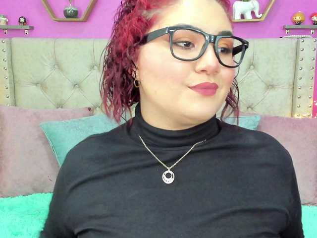 Fotod Lau_Lee21 Hello guys, let's talk a little :love And to have fun :wet :hot , add me to your favorites ing Lau_lee21 :text22