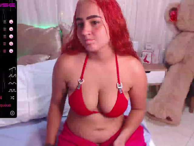 Fotod barbieger Make my first day special! #latina #longhair #redhair #tattooed