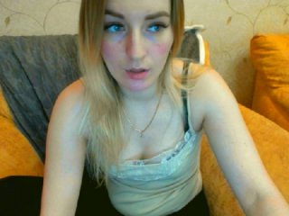 Fotod BeautyyBlond boobs 24 ass 35) add as friend 4) pm 1 с2с 5)strip dance 55