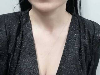 Erootiline videovestlus Ellainclothes