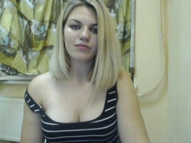 Ringhäälingupildid BellyBella