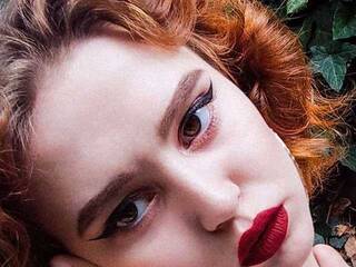 Erootiline videovestlus BeverlyFox