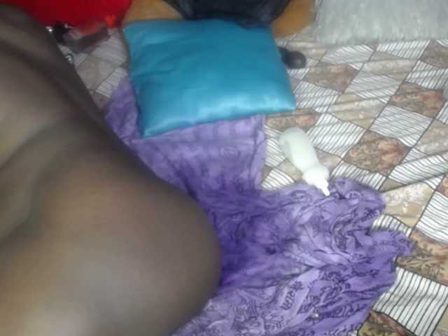 Ringhäälingupildid BigAssSharntel