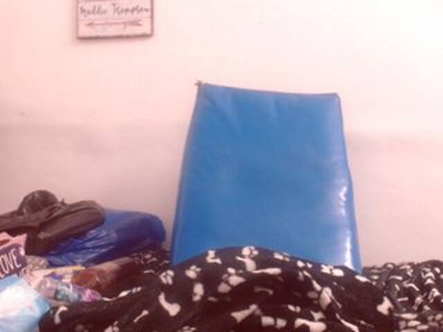 Ringhäälingupildid BigBustyBlack