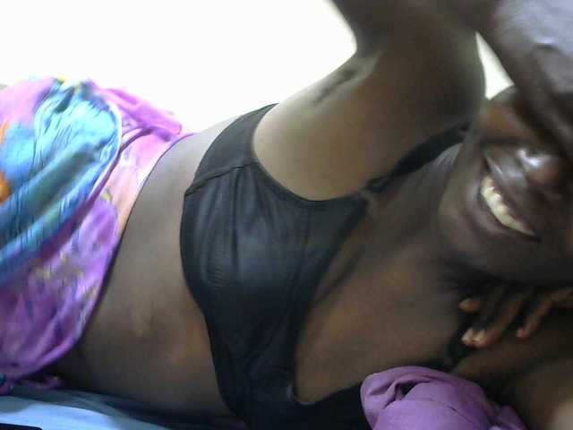 Ringhäälingupildid Bigbutts