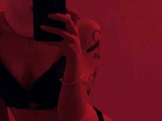 Erootiline videovestlus linsansty