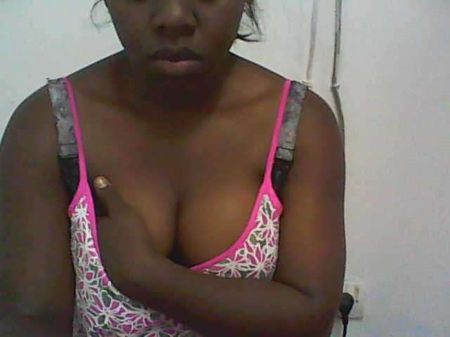 Fotod black-boobs69 hello guys!! flash 20 tkn,naked 70tkn,Take me to Private Chat and I’m all yours