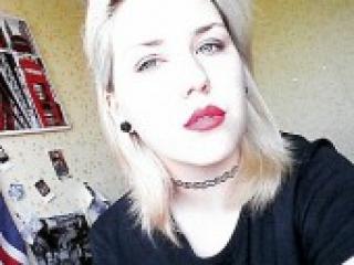 Erootiline videovestlus blondaalina