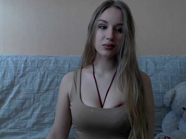 Fotod BlondeAlice Hello! My name is Alice! Nive to meet you. Tip me for buzz my pussy! I love it! Take me in my pvt chat first! Muah!