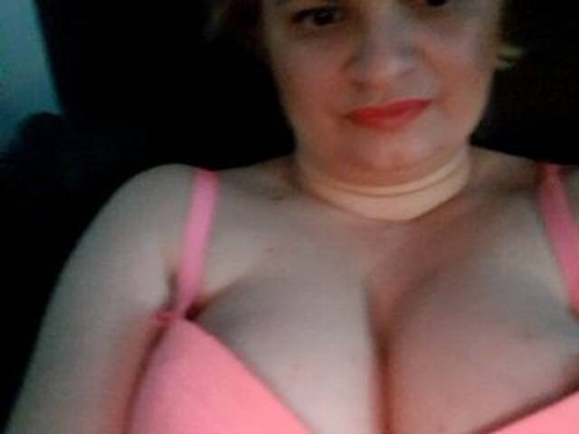 Ringhäälingupildid BlondeDasha