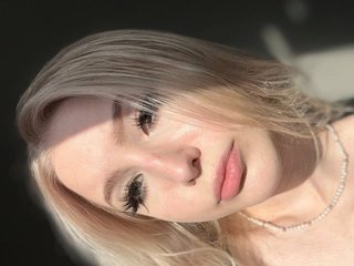 Erootiline videovestlus BLONDINO4KA