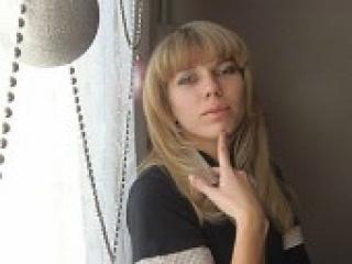 Erootiline videovestlus blondlora
