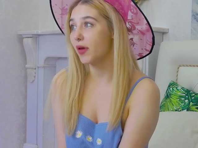 Ringhäälingupildid BondGirla