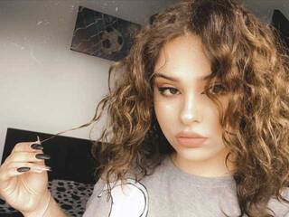 Erootiline videovestlus bry-brianne