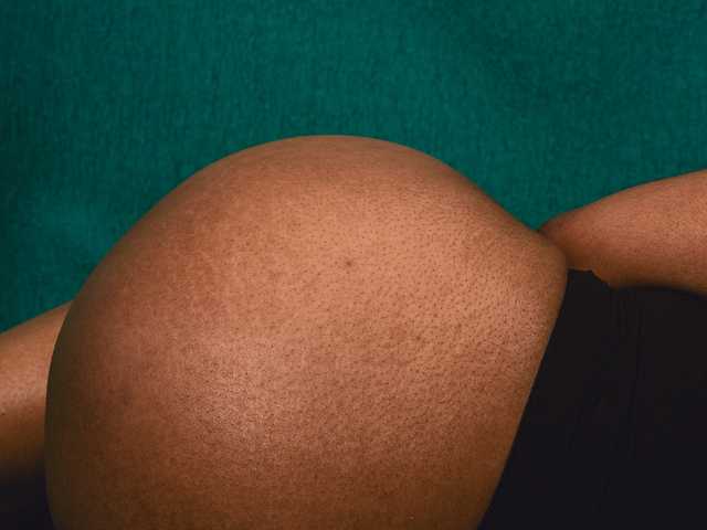 Profiili foto bustyboobsxxll
