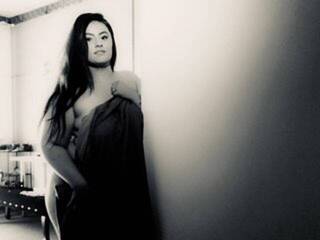 Erootiline videovestlus BustyLeyla