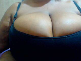 Erootiline videovestlus bustytitsxx