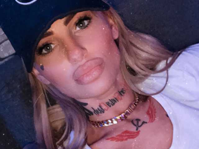 Profiili foto CallMeBadGirl