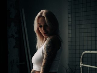 Erootiline videovestlus CamelliaMoon