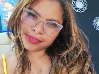 Erootiline videovestlus CamiilaReyes
